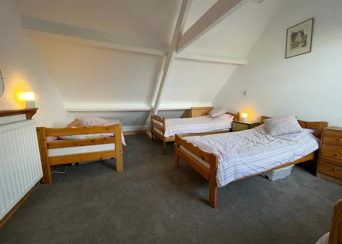 Port Mulgrave Cosy Cottage